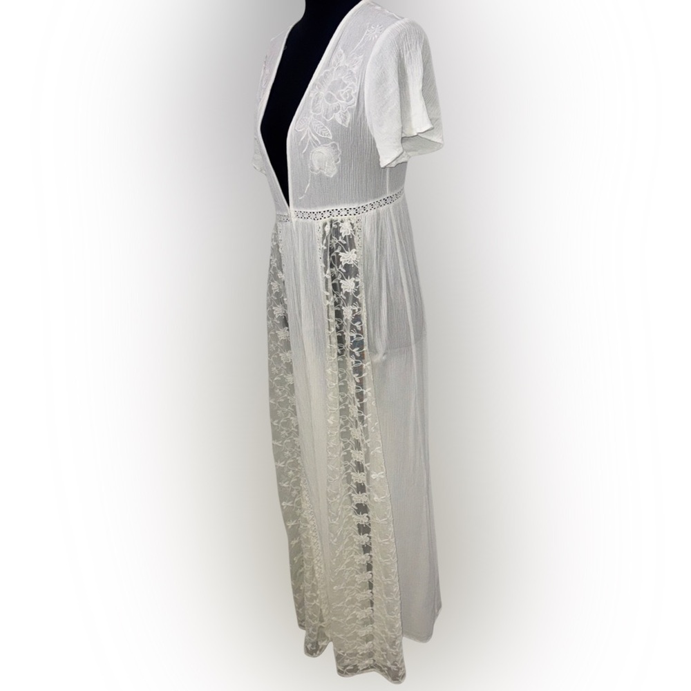 Forever 21 White Lace Duster Medium